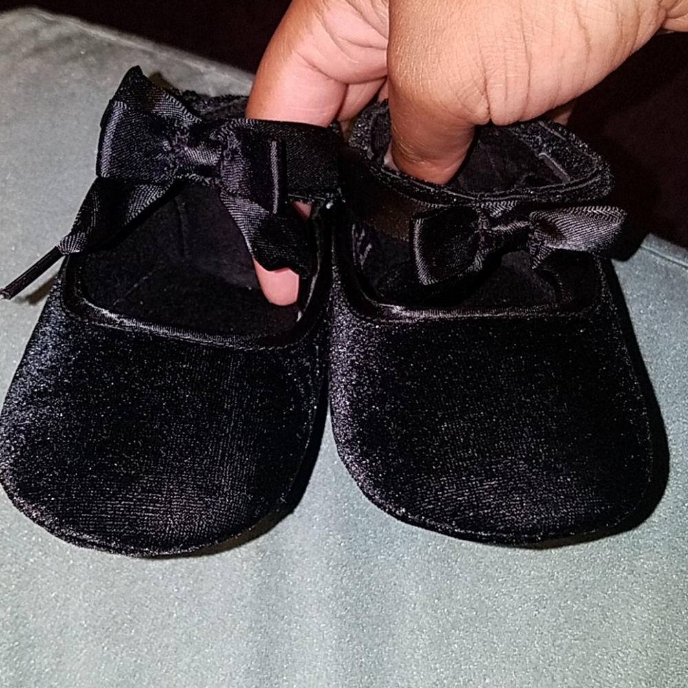 Aldo black velvet maysaunt ballet flats